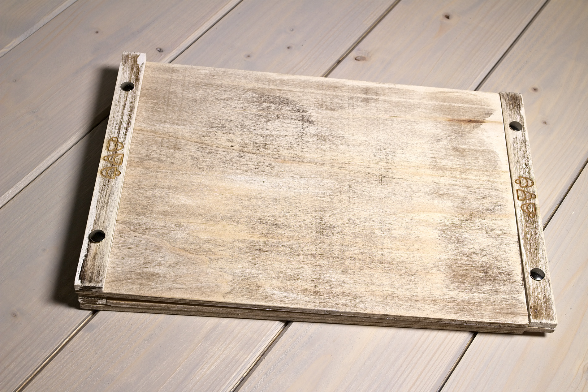 Zisa - Portamenu di legno A4 orizzontale per fogli A4