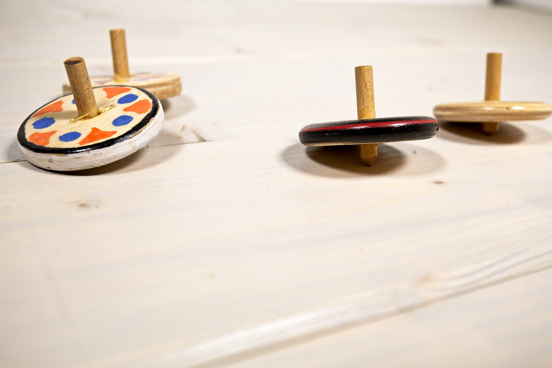 Giocattoli di legno - Trottole