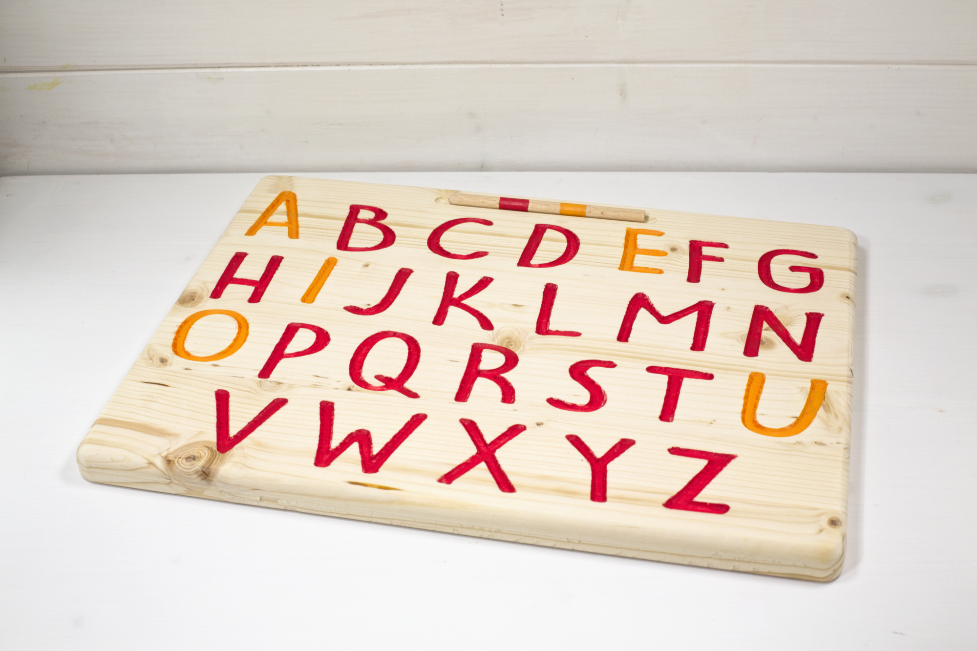 Tracing board - Alfabeto da ricalcare in legno < Pusateri Maker