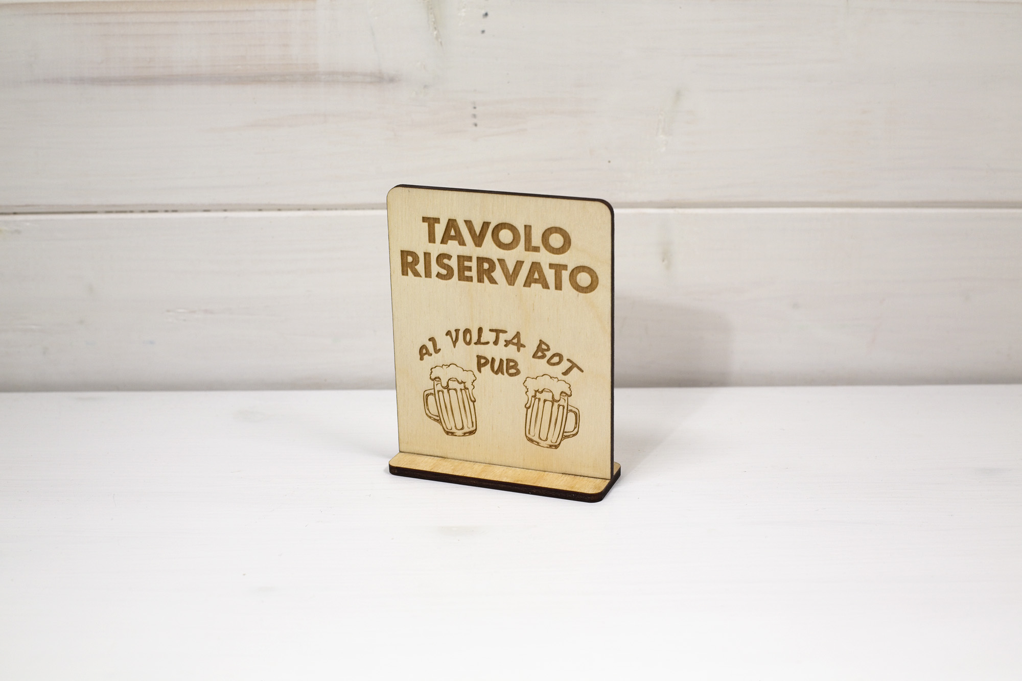 Avusa - Segnatavolo di legno - Tavolo Riservato - Al Volta Bot