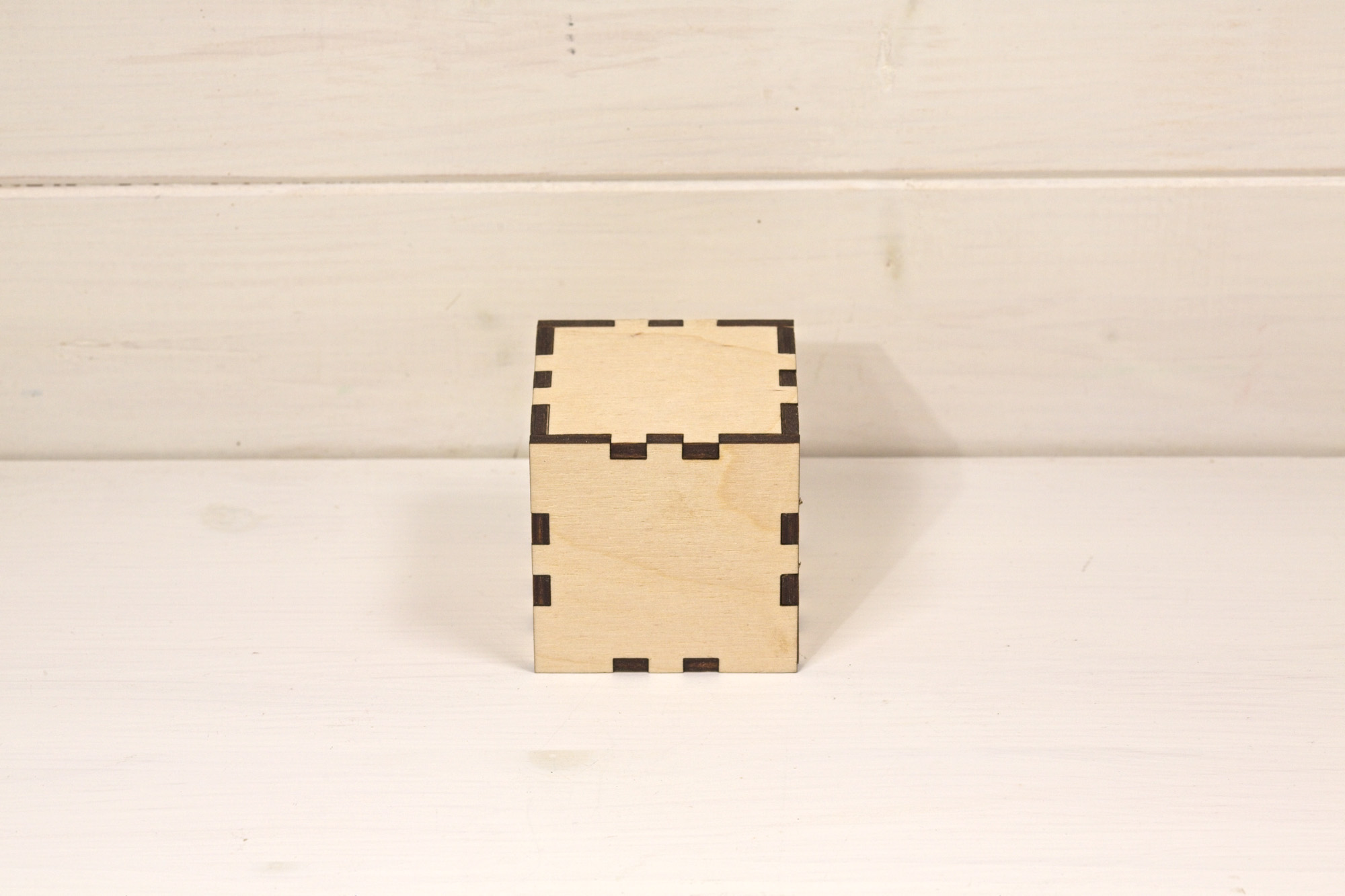 Cubetto - Espositore cubo di legno