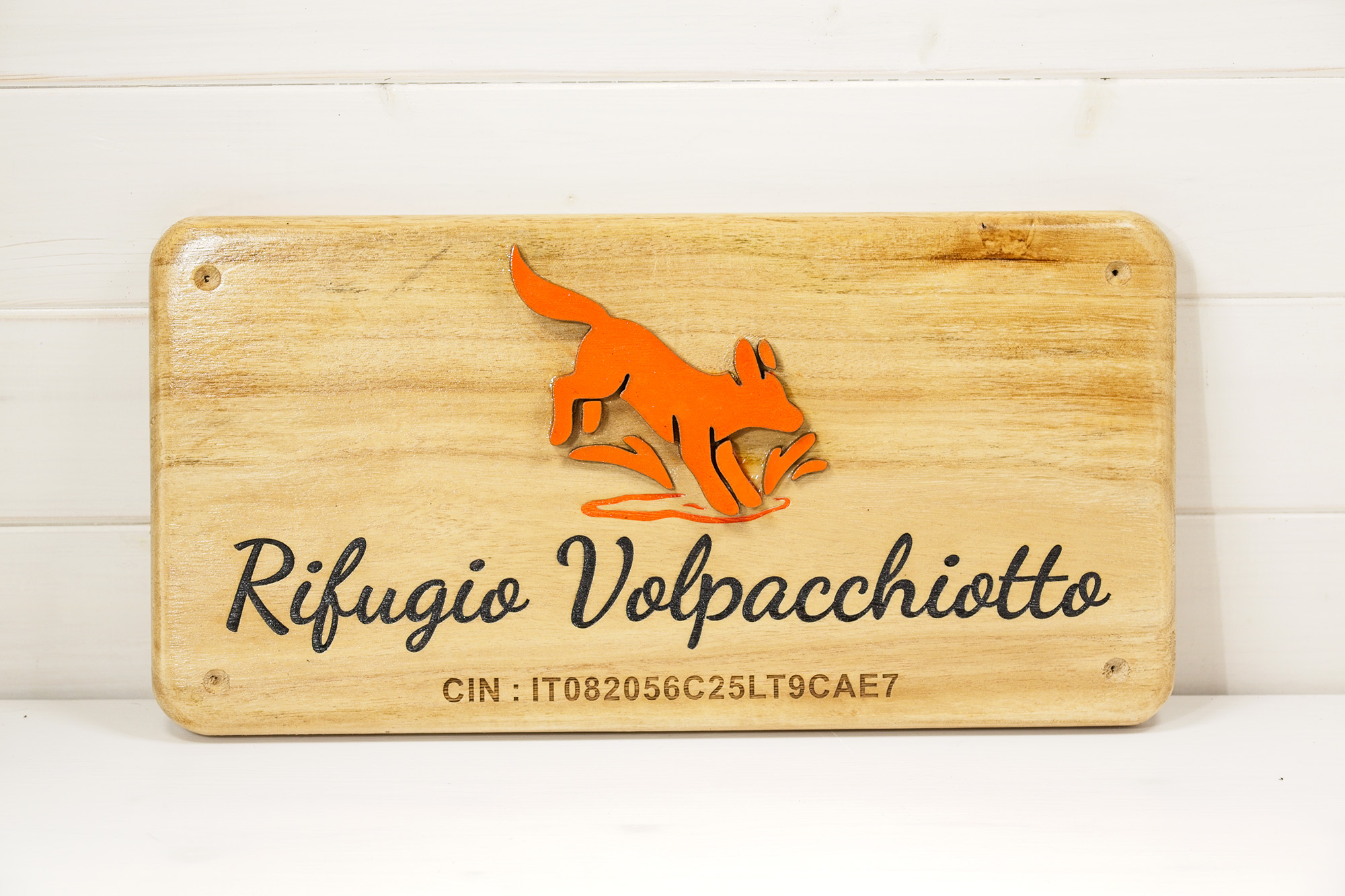Targa per esterni - Rifugio Volpacchiotto Piano Battaglia Sicilia- legno naturale