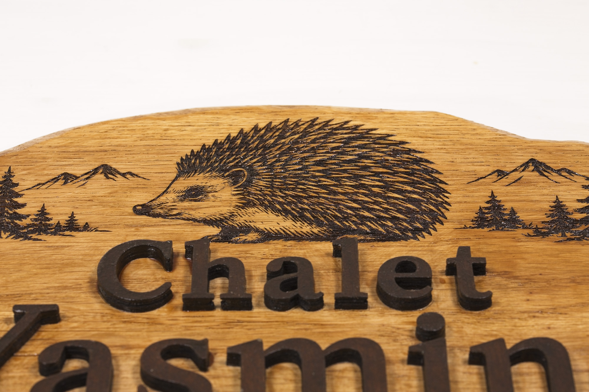 Targa di rovere artigianale - Chalet Yasmine - legno rovere miele